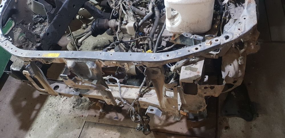 Телевизор на Мазду кседокс 6