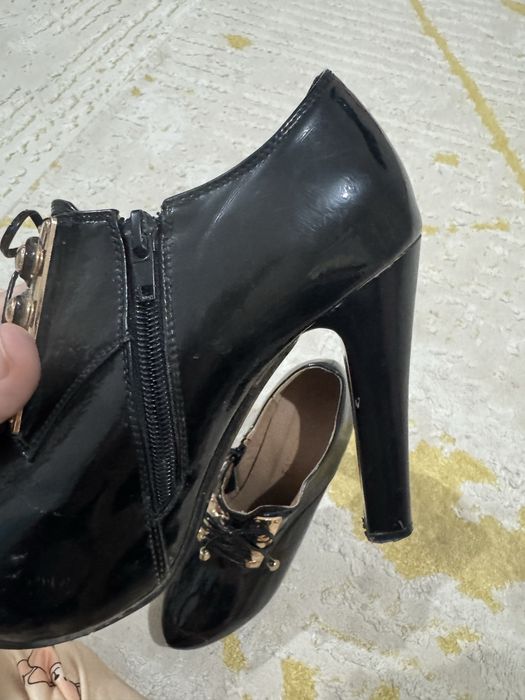 Продам ботильоны