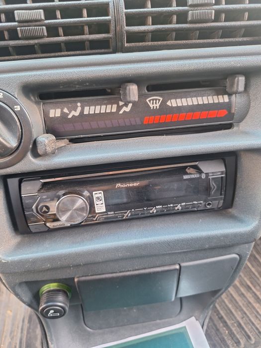 Магнитафон ,,Pioneer  S4250BT" сотилади