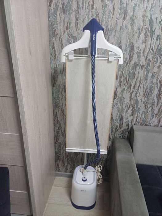 Паравой утюг новый