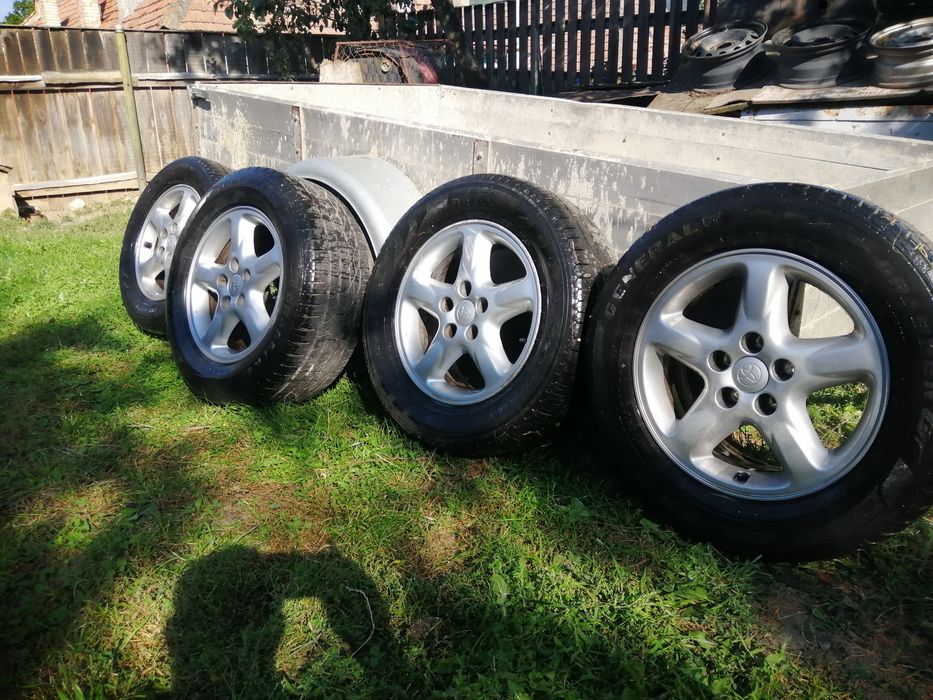 Jamte aliaj+anvelope r 16 Toyota ravr 4