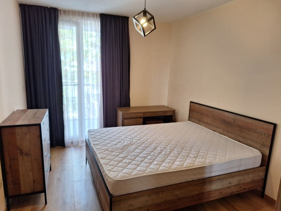 Дава се под наем Двустаен апартамент в София, Хладилника - 65 кв.м за 714 € - Снимка #2