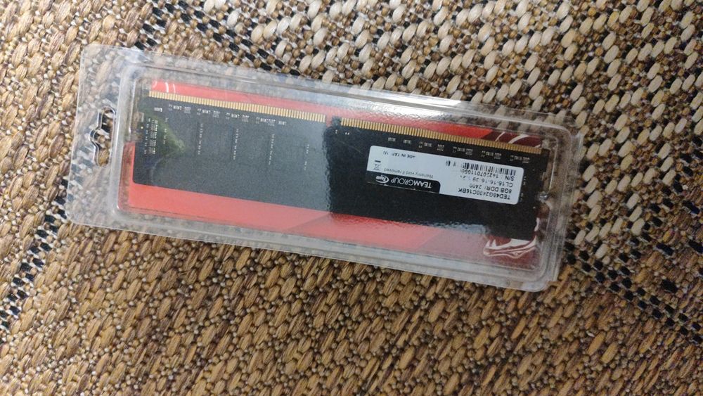 ОЗУ DDR4 8GB TeamGroup