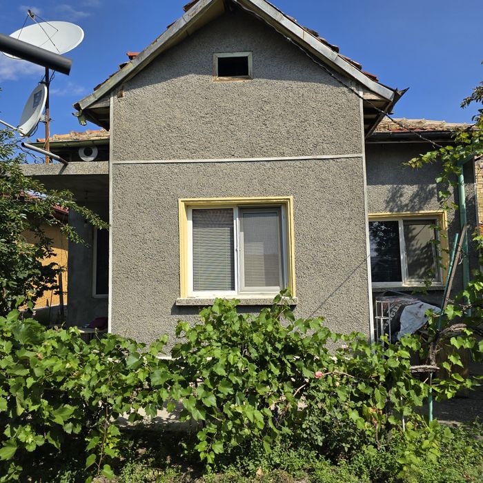 Продава се Къща в Нови пазар - 80 кв.м за 383 €/кв.м - Снимка #1