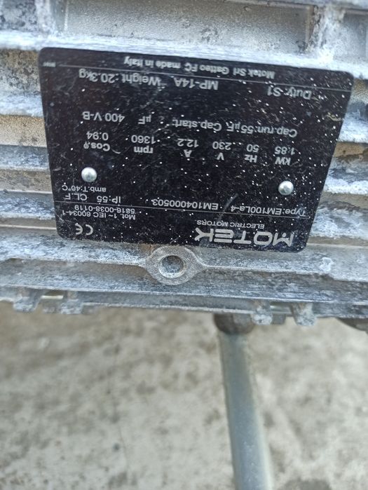 Pompă de zugrăvit și vopsit airless profesională