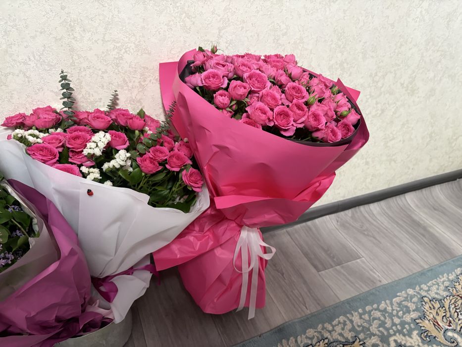 Букеты цветов свежие