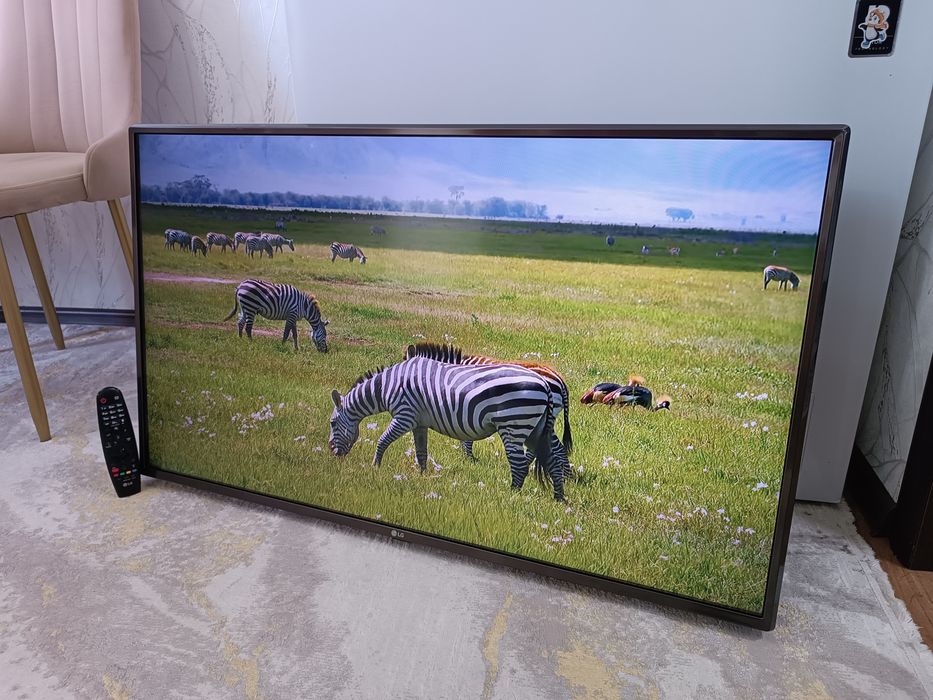 ТЕЛЕВИЗОР LG Smart 43" пульт указка.