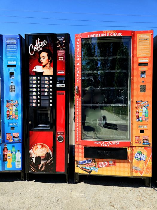 Вендинг машина захрани и напитки Bvm 685, 681, 600 / автомат за пакети