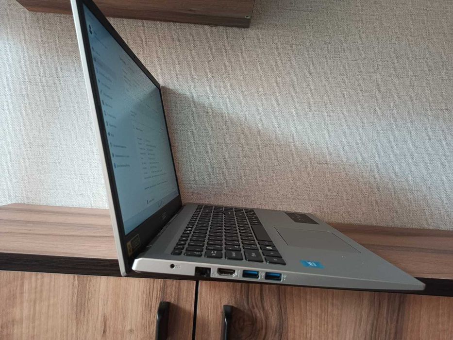 Продам ноутбук Acer Aspire 1