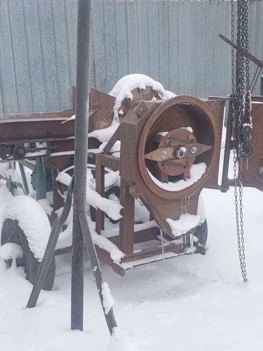 На трактор 3 техники