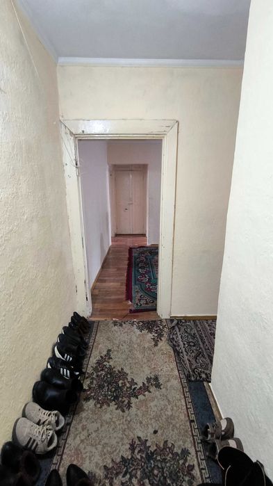 Продаётся 3-комнатная квартира проспект РЕСПУБЛИКИ- ЭЛЕКТРОН. Этаж 4/4