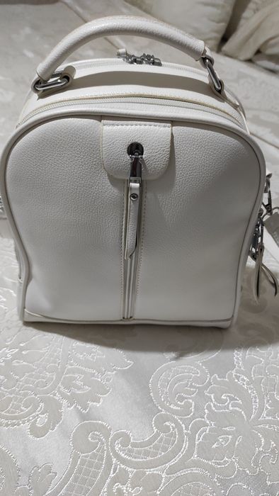 Раница от еко кожа