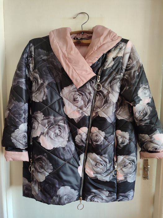 Продам фирменную весеннюю куртку