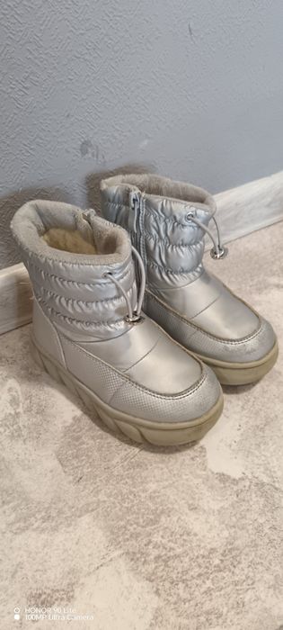 Отдам за фрукты обувь