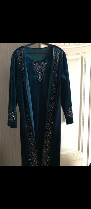 Платье женское..