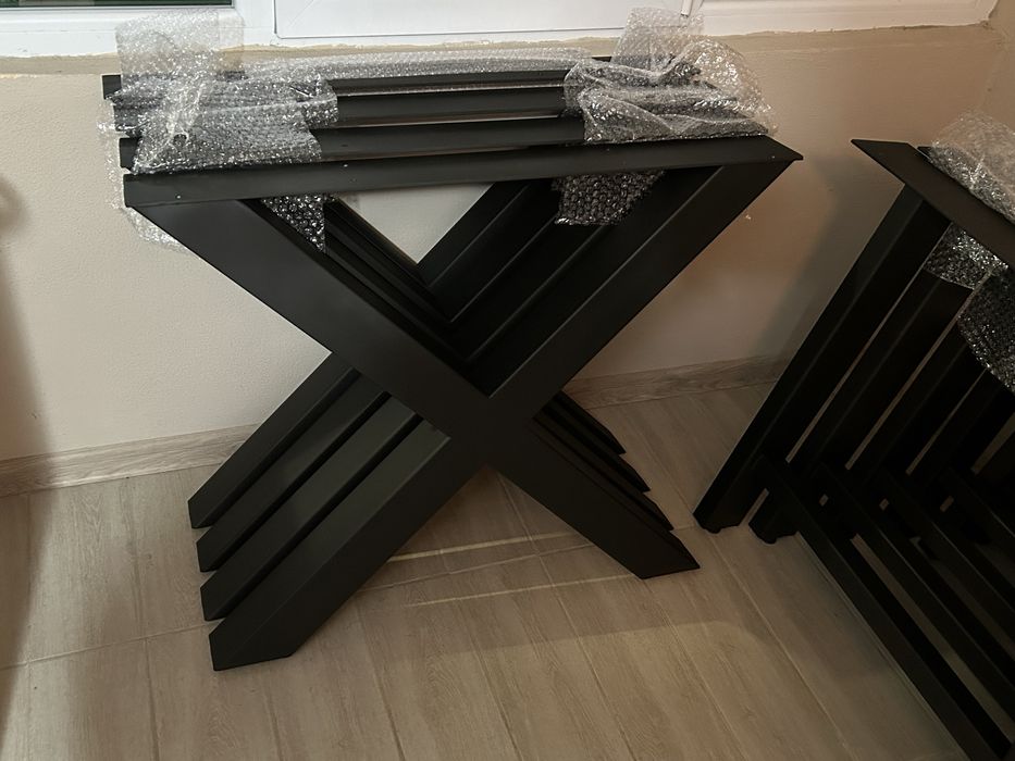 Метални крака за пейка