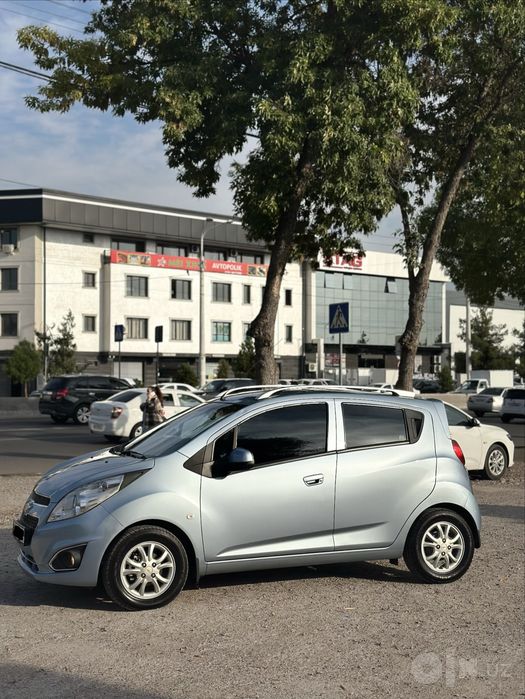 chevrolet spark 2022  4 poz full srochno sotiladi