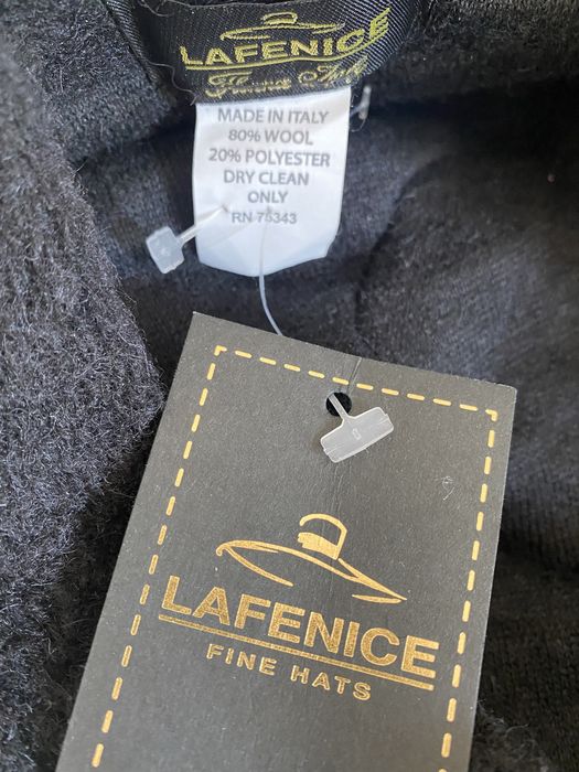 Теплая шапка. Шерстеная. Итальянская