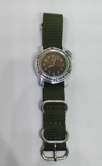 Винтидж Восток КОМАНДИРСКИ механичен водоустойчив часовник 17 камъка