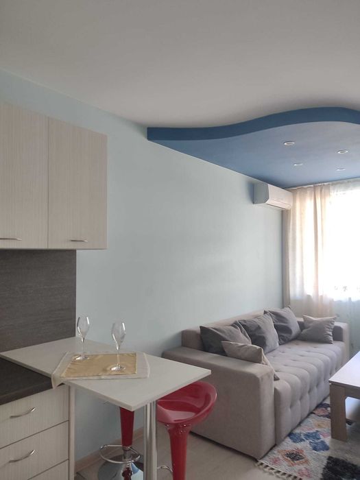 Дава се под наем Тристаен апартамент в Пловдив, Кючук Париж - 85 кв.м за 612 € - Снимка #11