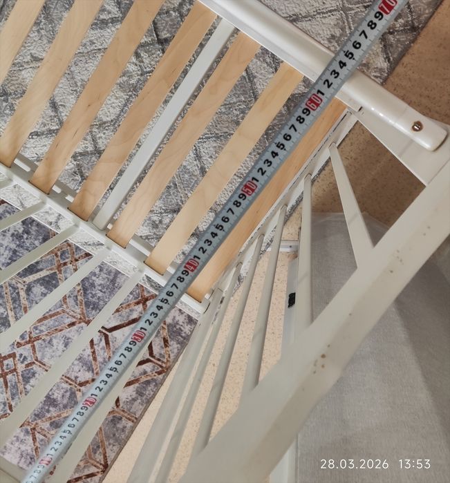 Детская кроватка с матрасом