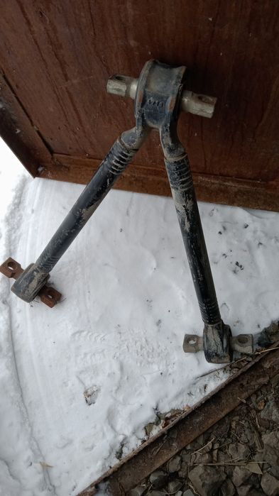 Реактивная v образная тяга Мерседес Актрос Аксор Атего