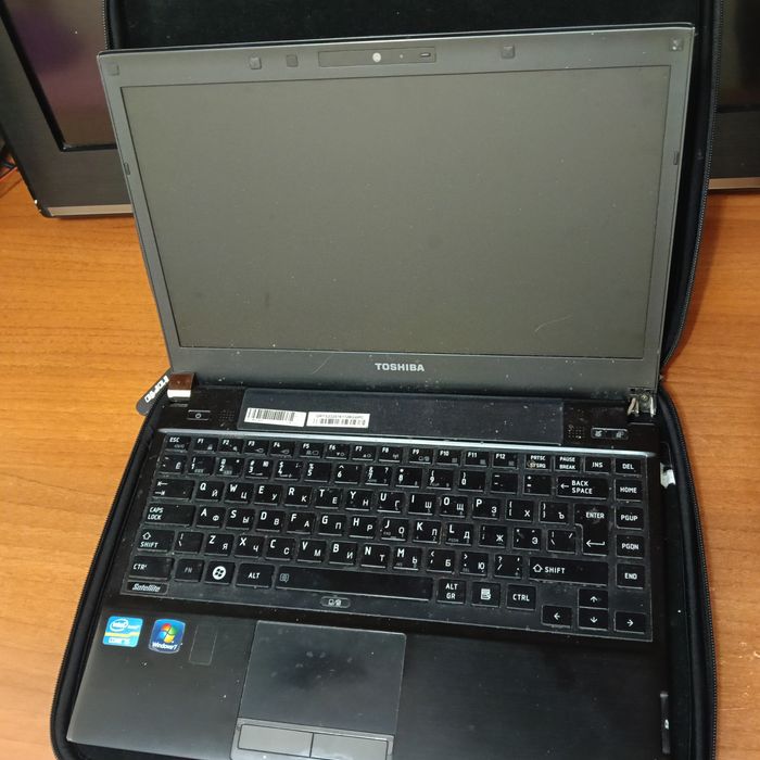 Ноутбук Toshiba .