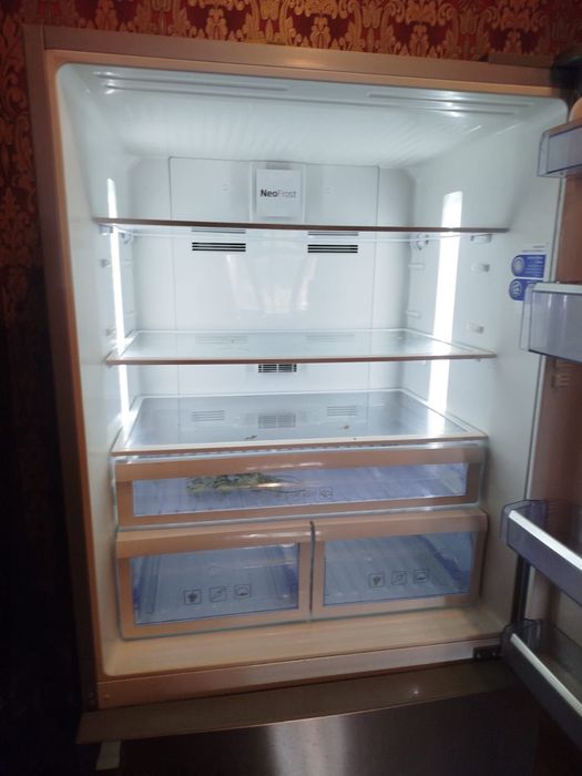Холодильник беко продаю