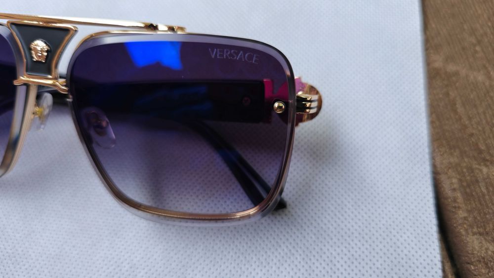 Ochelari de soare Versace lentila albastra, rama aurie