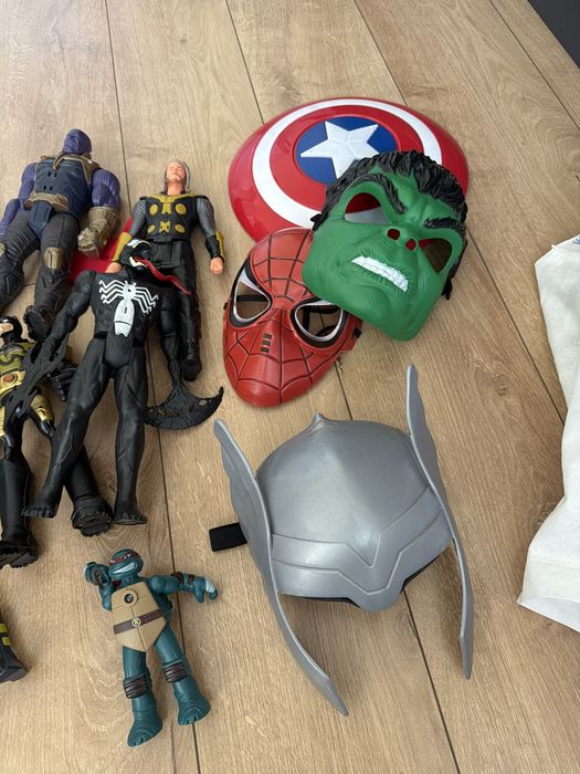 Набор супергероев из Marvel