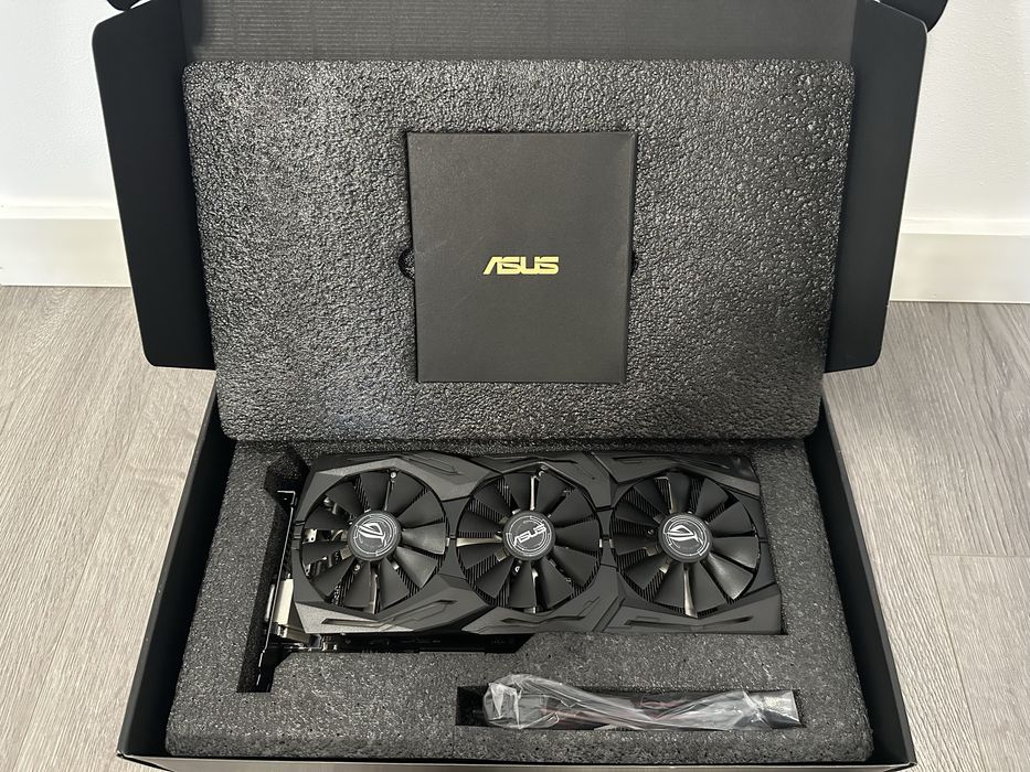 Placa video ASUS GeForce GTX 1080 Ti ROG STRIX 11GB DDR5X 352bit