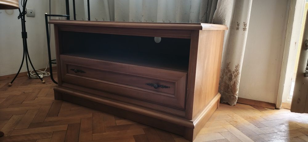 Модулна система Kent Витринен шкаф и ТВ шкаф