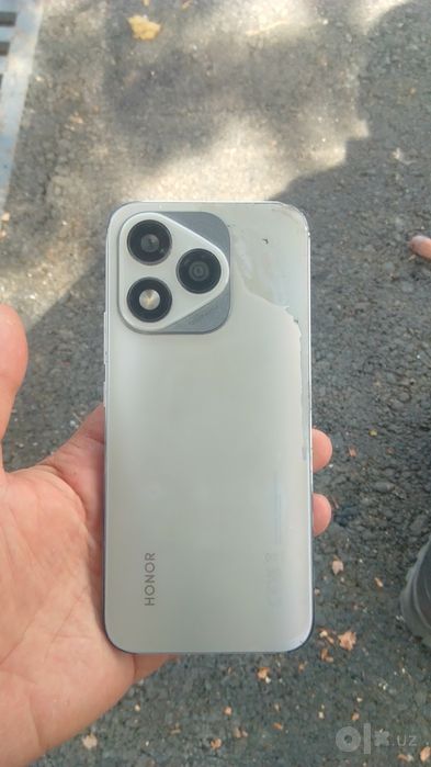 Honor 400 lite sotiladi