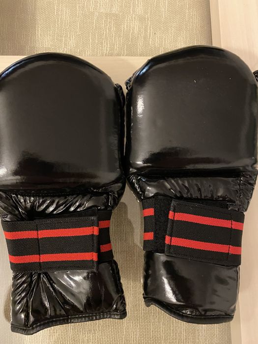 MANUSI MMA - NOI , nu au fost folosite, piele naturala