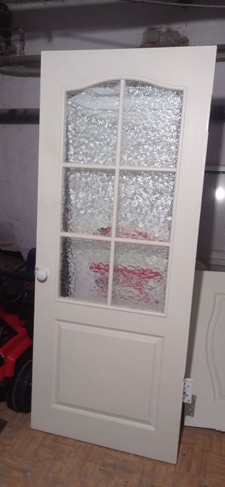 Продам двери межкомнатные