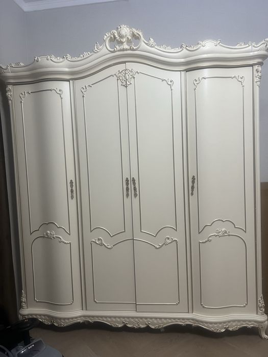 Шкаф в отличном состоятии