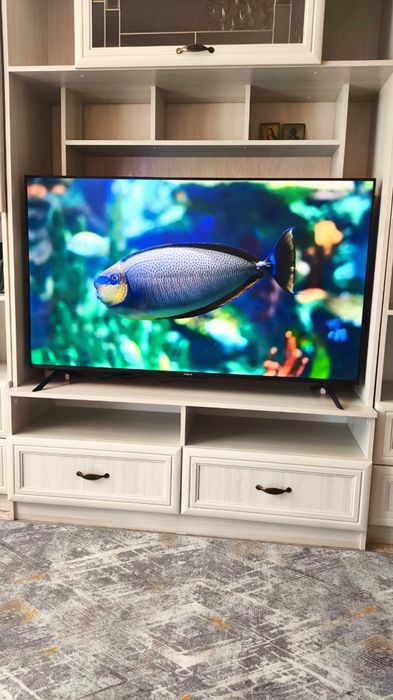 Продам Smart TV Xiaomi новый