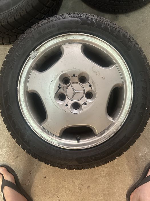 Зимни гуми с джанти 205/55 R 16 Мерцедес