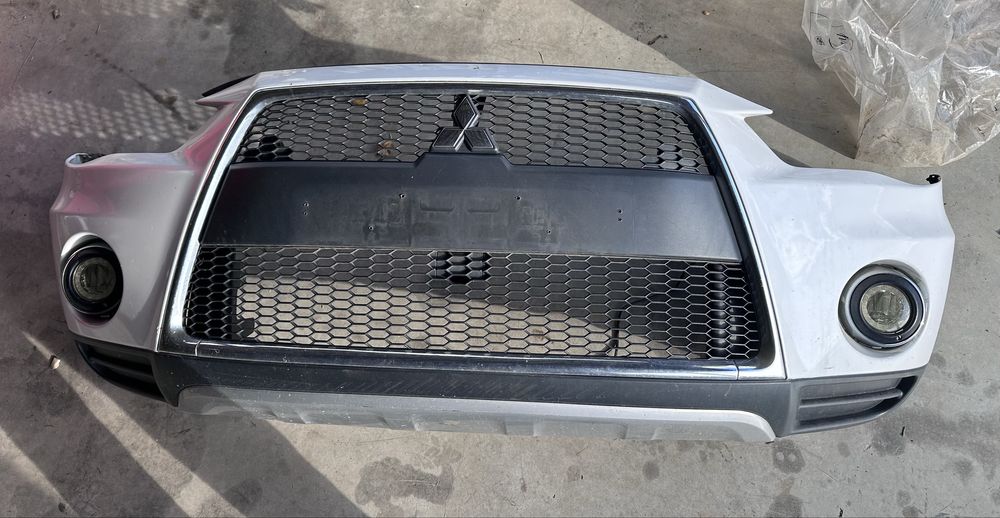 Предна броня за Мицубиши Аутлендър 2011-2013/Mitsubishi outlander spor