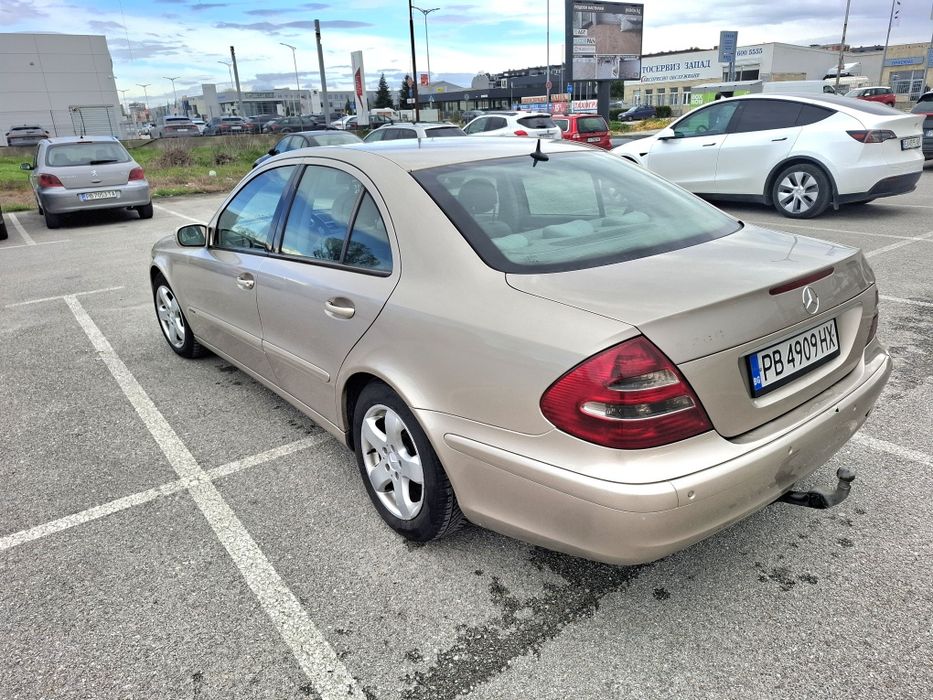 Мерцедес Е200 cdi  2004 W211
