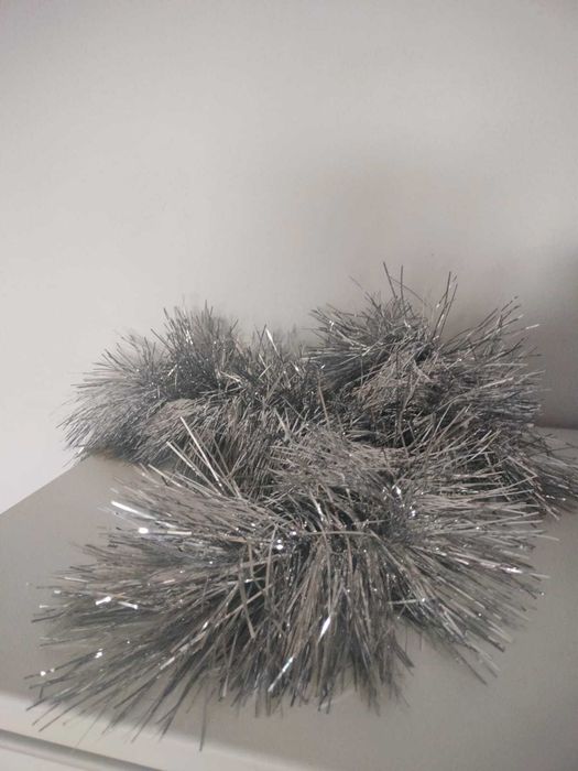 Продаю новогоднюю мишуру