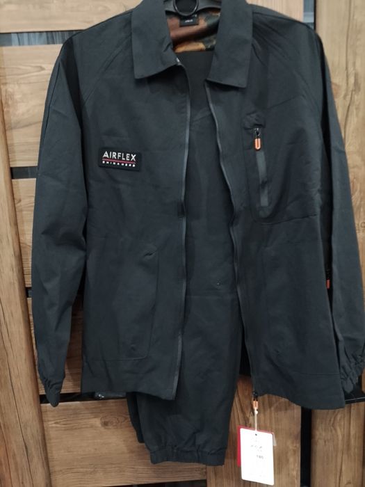 Спортивные костюмы