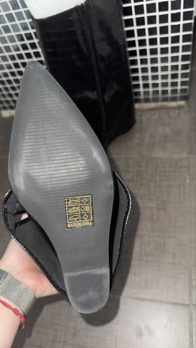 Високи кожени ботуши