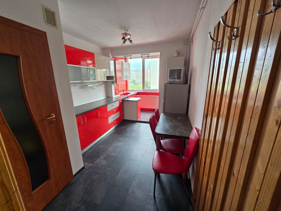 Apartament 2 camere semidecomandat etaj intermediar de inchiriat