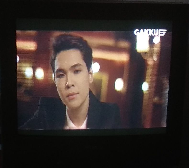 Продам телевизор SONY