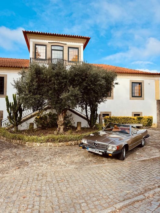 Mercedes-Benz SL Mercedes-Benz 380 SL R107 din 1982, V8, vehicul istoric