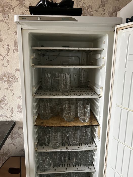 Морозильник вертикальный