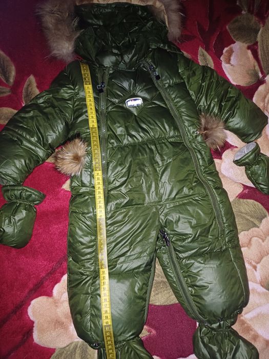 Зимний комбинезон  на мальчика.