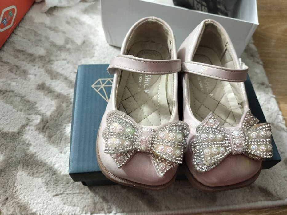 Детские обувь для девочек