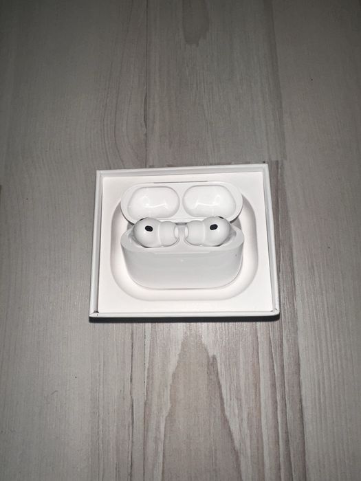 AirPods Pro 3 cu ANC, ca noi folosite de cateva ori. Dragasani